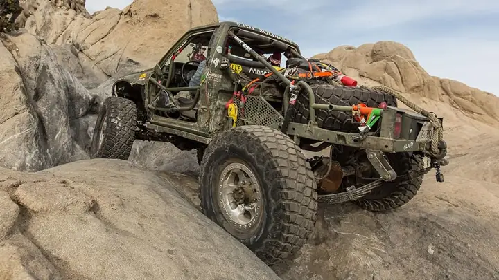 Clampy Toyota Là Gì? Giải Thích Chi Tiết Về Mẫu Xe Và Tính Năng