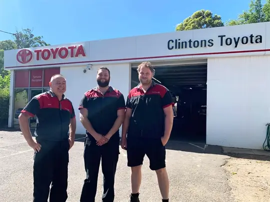 Clintons Toyota Service – Đánh Giá Toàn Diện Dịch Vụ Bảo Dưỡng Và Sửa Chữa Xe Toyota