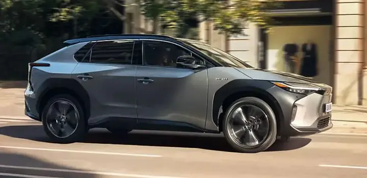 Coches Toyota: Tổng Quan Chi Tiết Về Dòng Xe, Công Nghệ Và Lựa Chọn Phù Hợp Cho Người Tiêu Dùng Việt Nam Coches Toyota: Tổng Quan Chi Tiết Về Dòng Xe, Công Nghệ Và Lựa Chọn Phù Hợp Cho Người Tiêu Dùng Việt Nam