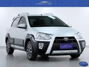 Hướng Dẫn Chi Tiết Khi Muốn “comprar Toyota Etios”: Từ Lựa Chọn, Đánh Giá Đến Quy Trình Mua Xe