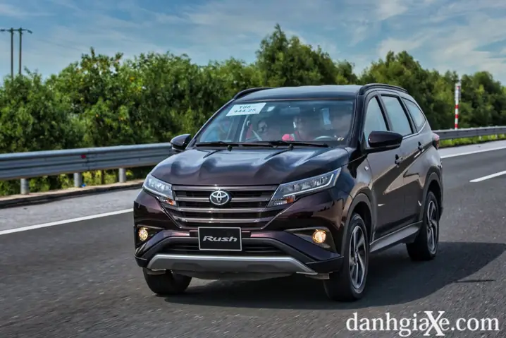 Đánh Giá Xe Toyota Rush 2024: Đánh Giá Toàn Diện Từ Thiết Kế, Động Cơ, An Toàn Đến Giá Thành Đánh Giá Xe Toyota Rush 2024: Đánh Giá Toàn Diện Từ Thiết Kế, Động Cơ, An Toàn Đến Giá Thành
