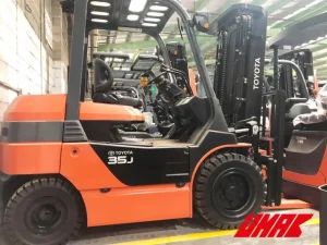 Chi Tiết Về Xe Nâng Hàng Toyota Forklift: Tất Cả Những Điều Bạn Cần Biết
