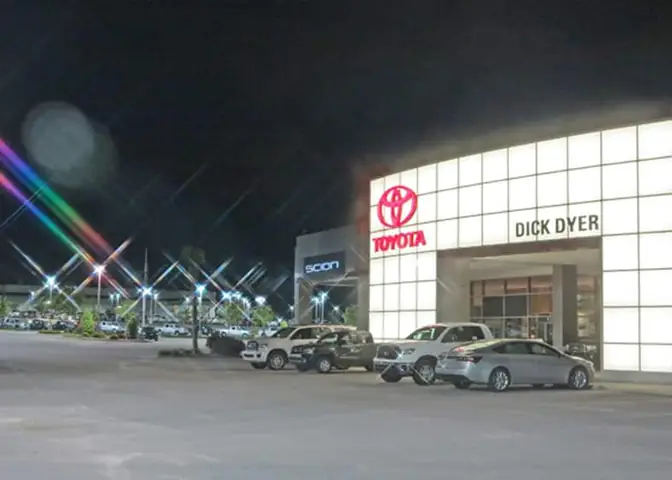 Dick Dyer Và Toyota: Hành Trình Đổi Mới Trong Ngành Ô Tô Dick Dyer Và Toyota: Hành Trình Đổi Mới Trong Ngành Ô Tô