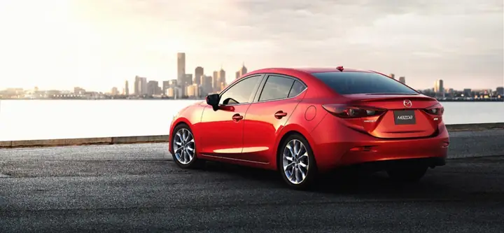 Điểm Khác Biệt Giữa Mazda 3 1.5 Và 2.0: Lựa Chọn Nào Phù Hợp Với Bạn?