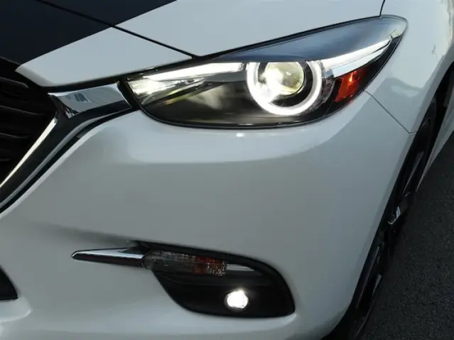 Điểm Khác Biệt Giữa Mazda 3 1.5 Và 2.0: Lựa Chọn Nào Phù Hợp Với Bạn?