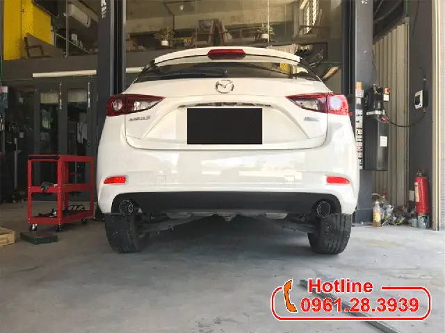 Độ Pô Ô Tô Akrapovic Cho Mazda 3: Nâng Cấp Âm Thanh Và Phong Cách Xe