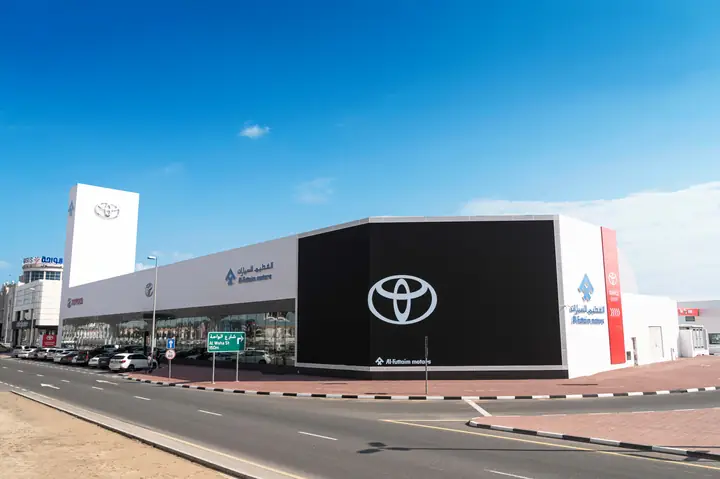 Dubai Toyota Showroom – Trải Nghiệm Đỉnh Cao Của Thương Hiệu Ô Tô Nhật Bản Tại Thủ Đô Các Tiểu Vương Dubai Toyota Showroom – Trải Nghiệm Đỉnh Cao Của Thương Hiệu Ô Tô Nhật Bản Tại Thủ Đô Các Tiểu Vương