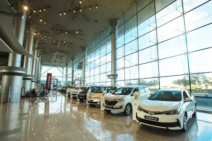 Dubai Toyota Showroom – Trải Nghiệm Đỉnh Cao Của Thương Hiệu Ô Tô Nhật Bản Tại Thủ Đô Các Tiểu Vương Dubai Toyota Showroom – Trải Nghiệm Đỉnh Cao Của Thương Hiệu Ô Tô Nhật Bản Tại Thủ Đô Các Tiểu Vương