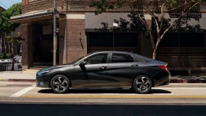 So Sánh Hyundai Elantra, Mazda Và Toyota: Lựa Chọn Nào Phù Hợp Nhất Cho Bạn?