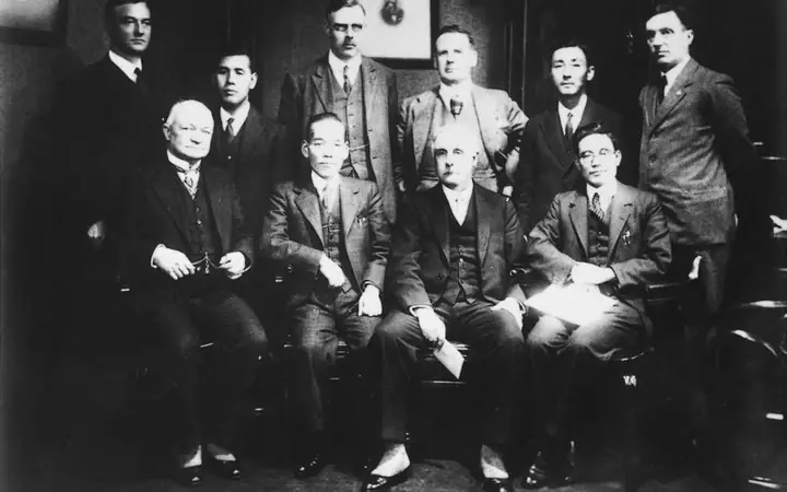 England Toyota 1929: Hành Trình Đầu Tiên Của Toyota Tại Anh Và Những Bài Học Lịch Sử England Toyota 1929: Hành Trình Đầu Tiên Của Toyota Tại Anh Và Những Bài Học Lịch Sử
