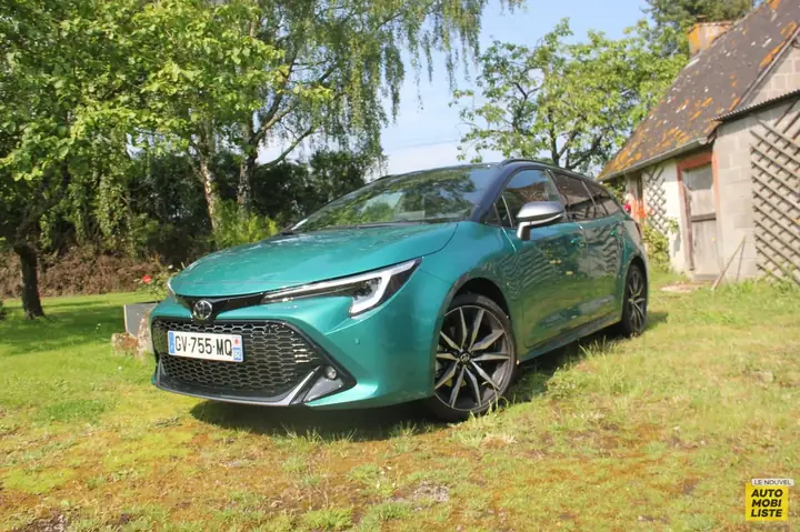 Essai Toyota Tourer: Đánh Giá Toàn Diện Về Độ Thông Thái, Hiệu Suất Và Trải Nghiệm Lái Xe Essai Toyota Tourer: Đánh Giá Toàn Diện Về Độ Thông Thái, Hiệu Suất Và Trải Nghiệm Lái Xe