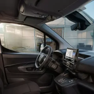 Furgoneta Toyota Proace: Lựa Chọn Hoàn Hảo Cho Doanh Nghiệp Và Người Dùng Cá Nhân