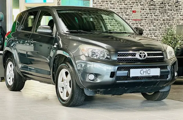 Geländewagen Toyota Gebraucht: Hướng Dẫn Chi Tiết Mua Xe Địa Hình Toyota Cũ Đúng Cách Geländewagen Toyota Gebraucht: Hướng Dẫn Chi Tiết Mua Xe Địa Hình Toyota Cũ Đúng Cách