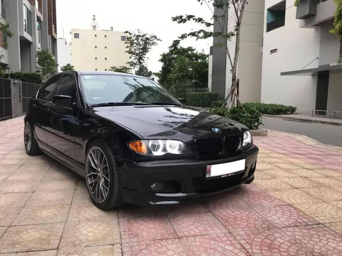 Giá BMW 325i Mới Nhất 2024: Bảng Giá, Thông Số & Đánh Giá Chi Tiết 2 giá bmw 325i mới - Hình 4