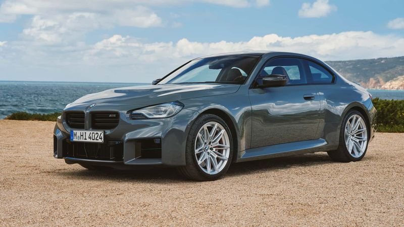 Giá BMW M2 2024 & 2025: Cập Nhật Mới Nhất, So Sánh Phiên Bản Và Lưu Ý Khi Mua 4 giá bmw m2 - Hình 2