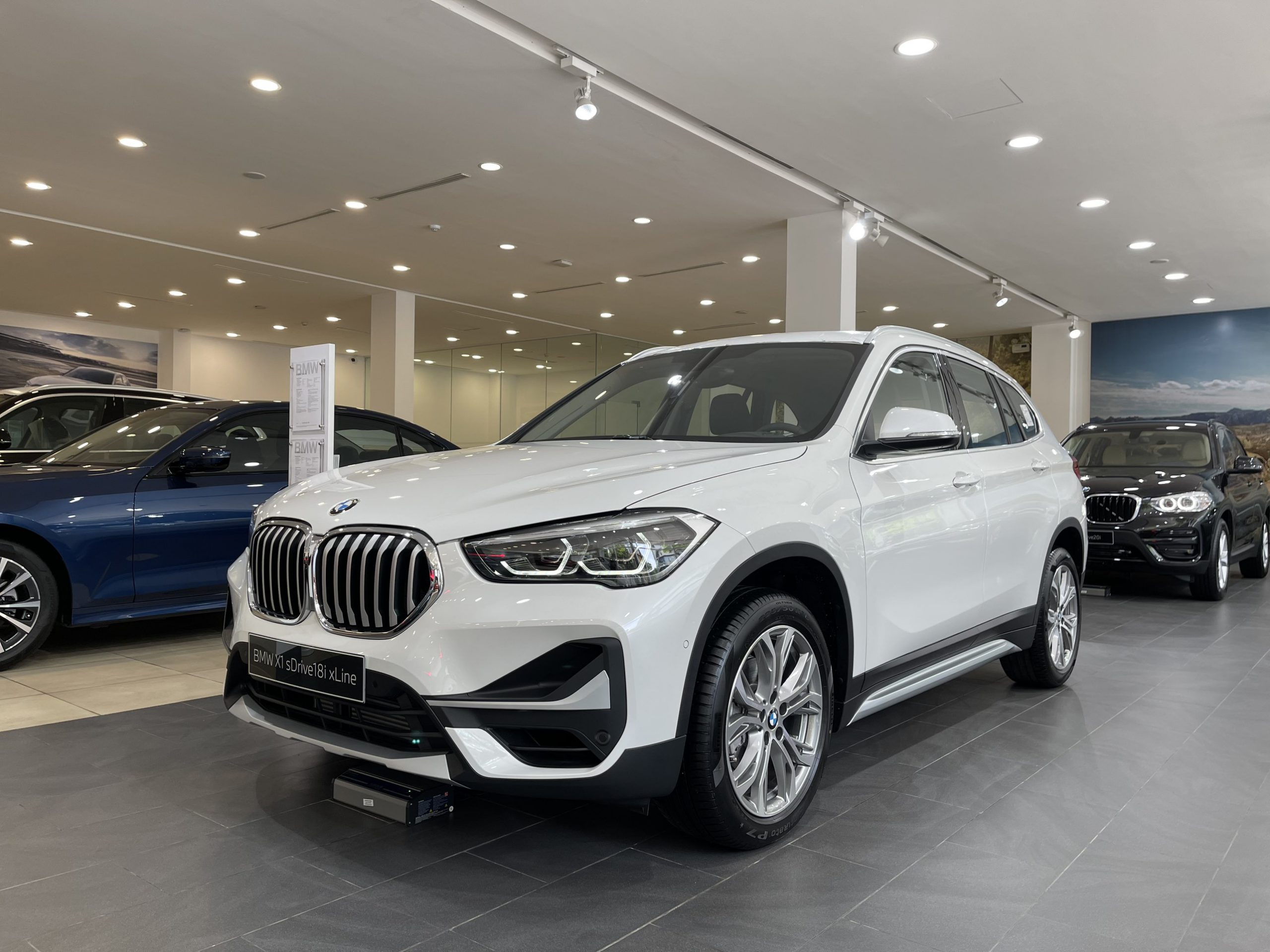 giá bmw x1