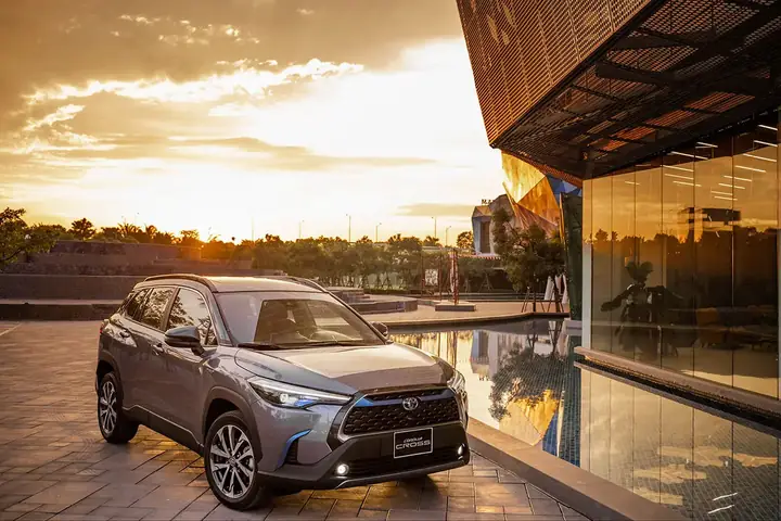 Giá Toyota Corolla 2026: Cập Nhật Mức Giá Mới Nhất Và Các Phiên Bản