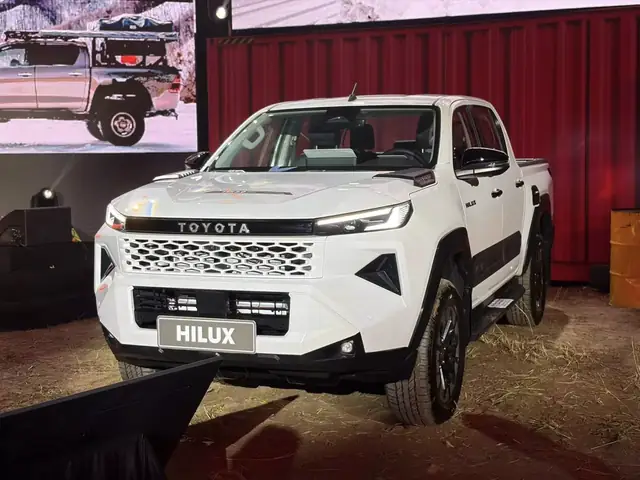 Giá Toyota Hilux Mới Nhất: Thông Tin Chi Tiết Và So Sánh