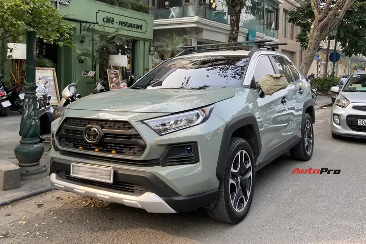 Giá Toyota Rav4: Thông Tin Chi Tiết Về Mức Giá, Cấu Hình Và Lựa Chọn Phù Hợp Cho Người Mua Giá Toyota Rav4: Thông Tin Chi Tiết Về Mức Giá, Cấu Hình Và Lựa Chọn Phù Hợp Cho Người Mua