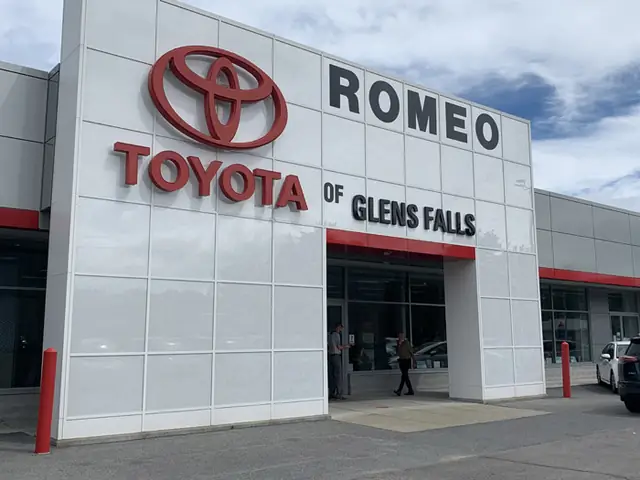 Glens Falls Toyota: Địa Chỉ Tin Cậy Cho Người Yêu Xe Toyota Tại Thành Phố Glens Falls