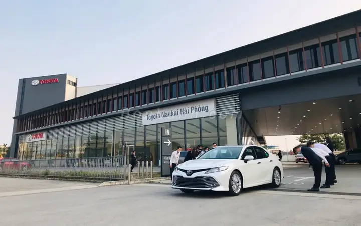 Hai Toyota: So Sánh Chi Tiết Các Dòng Xe Toyota Phổ Biến Hiện Nay