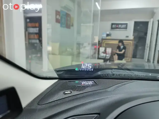 Hướng Dẫn Chi Tiết: Hiển Thị Thông Tin Trên Kính Lái Hud Mazda 3