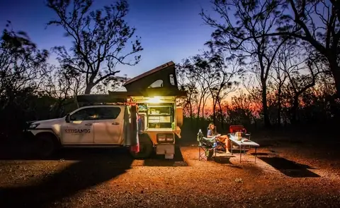 Hilux Đâm Mazda Bỏ Chạy: Sự Thật Về Vụ Tai Nạn, Hậu Quả Pháp Lý Và Lời Khuyên Bảo Vệ Bản Thân