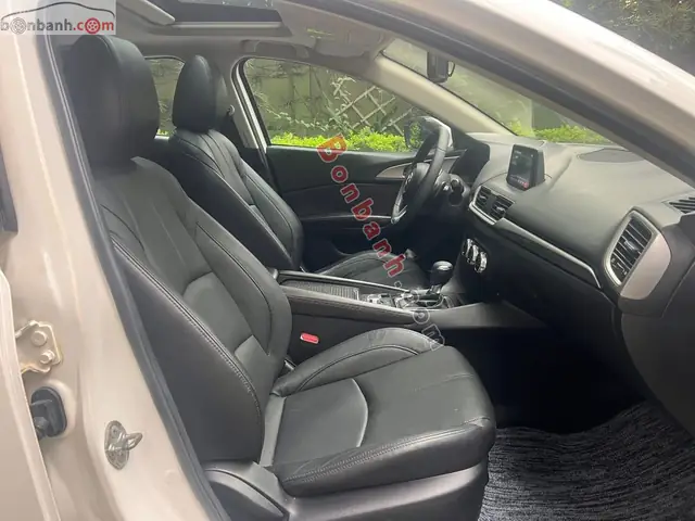 Khám Phá Hình Ảnh Nội Thất Xe Mazda 3 Facelift 2017: Sang Trọng, Hiện Đại Và Tiện Nghi