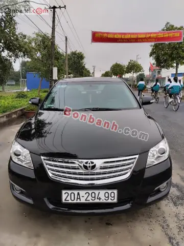 Đánh Giá Chi Tiết Xe Toyota Camry Năm 2006: Lý Do Vì Sao Mẫu Xe Cũ Vẫn Được Yêu Thích