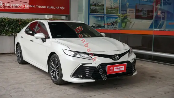 Đánh Giá Chi Tiết Xe Toyota Camry Năm 2006: Lý Do Vì Sao Mẫu Xe Cũ Vẫn Được Yêu Thích