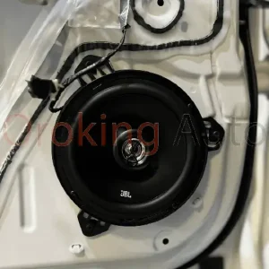 Hướng Dẫn Chi Tiết Cách Thay Loa Nghe Nhạc Trên Mazda Bt-50
