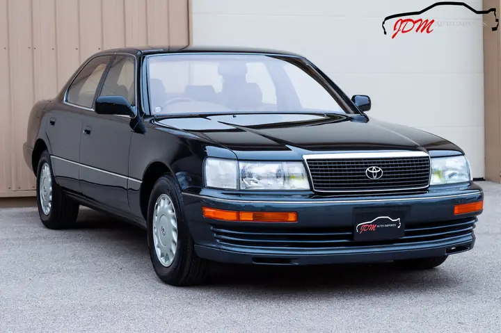 Import Auto Toyota: Cơ Hội Và Thách Thức Cho Thị Trường Ô Tô Việt Nam Import Auto Toyota: Cơ Hội Và Thách Thức Cho Thị Trường Ô Tô Việt Nam