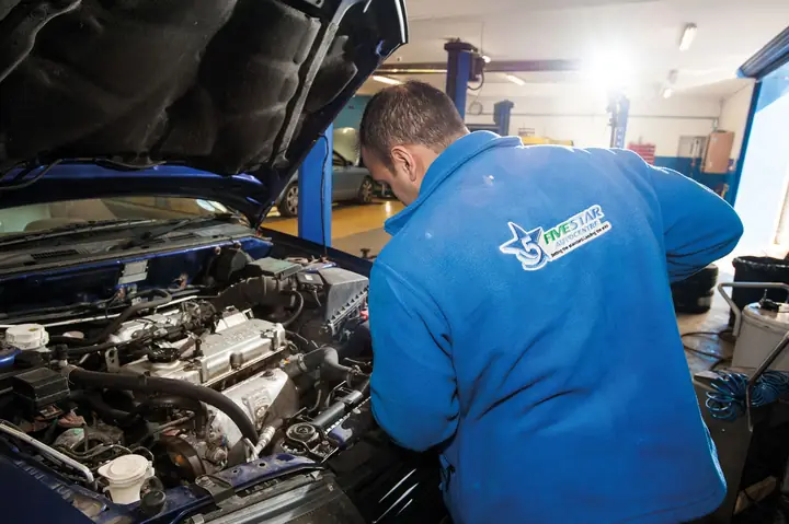 Independent Toyota Mechanic: Đối Tác Đáng Tin Cậy Cho Chủ Xe Toyota Independent Toyota Mechanic: Đối Tác Đáng Tin Cậy Cho Chủ Xe Toyota