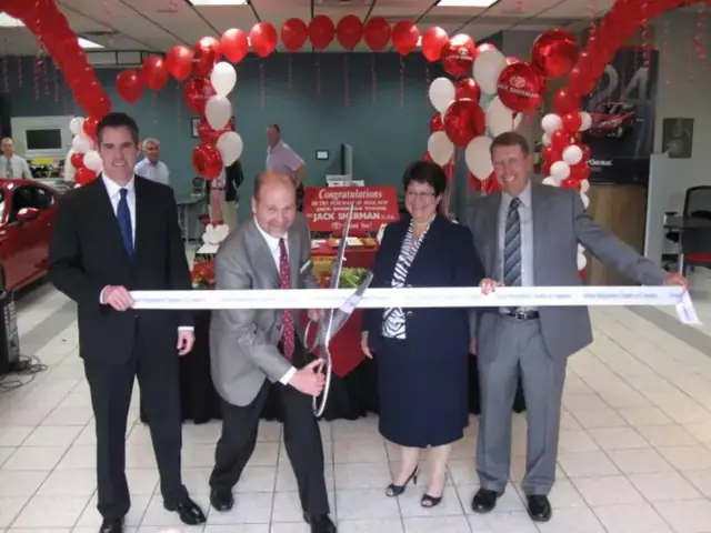 Jack Sherman Và Toyota: Hành Trình Đam Mê, Sự Nghiệp Và Những Câu Chuyện Đáng Nhớ Jack Sherman Và Toyota: Hành Trình Đam Mê, Sự Nghiệp Và Những Câu Chuyện Đáng Nhớ