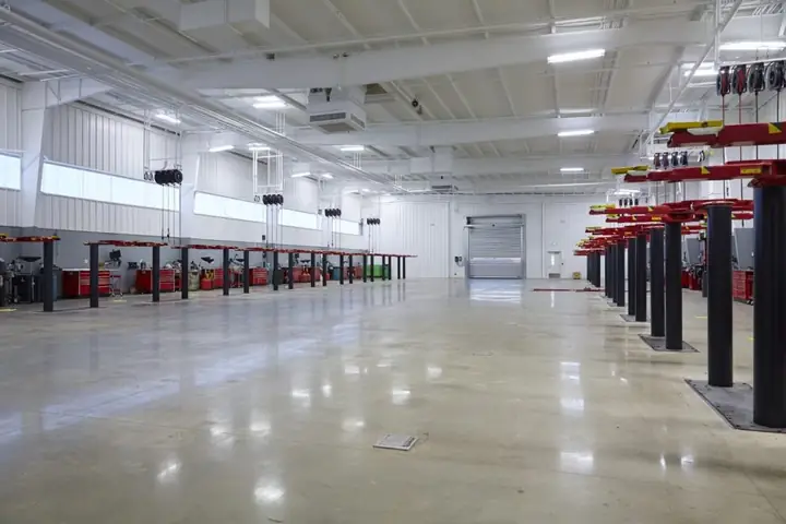 Jim Limbaugh Và Toyota: Sự Gắn Kết Định Hình Đổi Mới Công Nghiệp Ô Tô Jim Limbaugh Và Toyota: Sự Gắn Kết Định Hình Đổi Mới Công Nghiệp Ô Tô