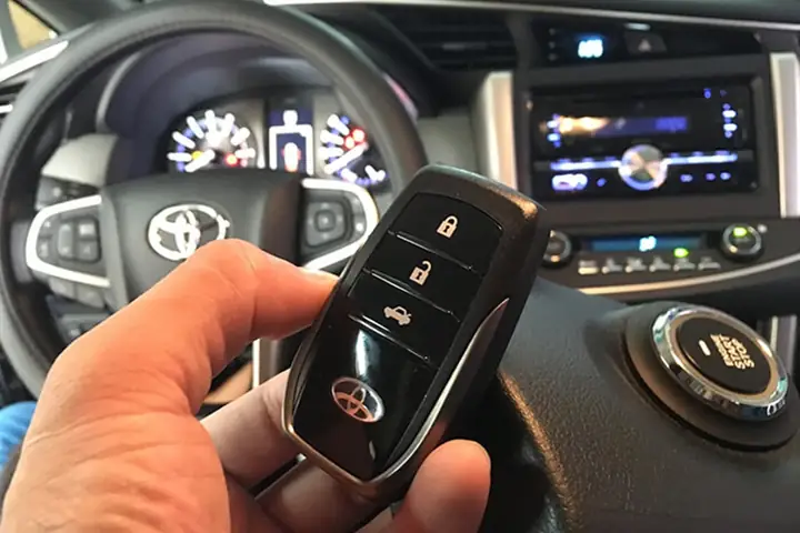 Khoa Smartkey Toyota: Công Nghệ Thông Minh, An Toàn Và Tiện Lợi Cho Người Dùng Khoa Smartkey Toyota: Công Nghệ Thông Minh, An Toàn Và Tiện Lợi Cho Người Dùng