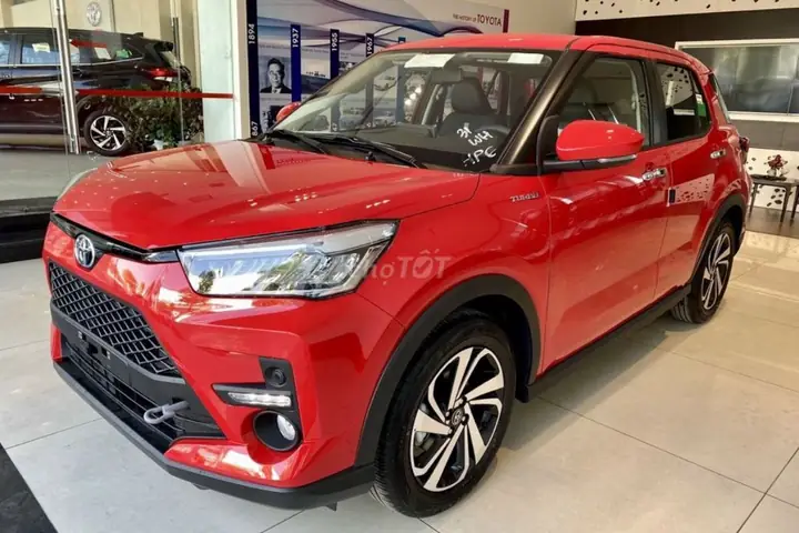 Kích Xe Toyota: Hướng Dẫn Chi Tiết Từ A Đến Z Cho Người Mới Bắt Đầu Kích Xe Toyota: Hướng Dẫn Chi Tiết Từ A Đến Z Cho Người Mới Bắt Đầu