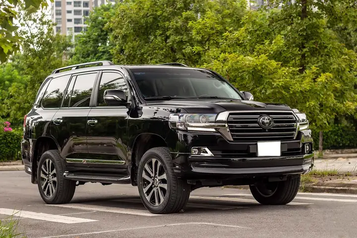Landscape Toyota Cũ: Khám Phá Thế Giới Xe Cũ Đầy Sắc Màu Và Cơ Hội Đầu Tư Hấp Dẫn