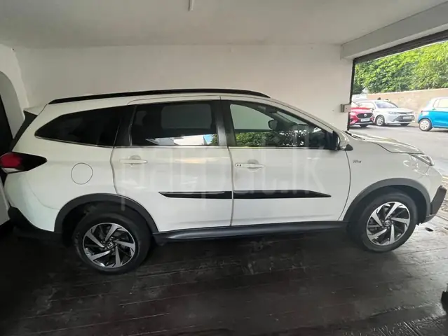 Lazada Toyota Rush: Mua Xe Hơi Toyota Rush Trực Tuyến An Toàn, Tiện Lợi Và Tiết Kiệm Lazada Toyota Rush: Mua Xe Hơi Toyota Rush Trực Tuyến An Toàn, Tiện Lợi Và Tiết Kiệm