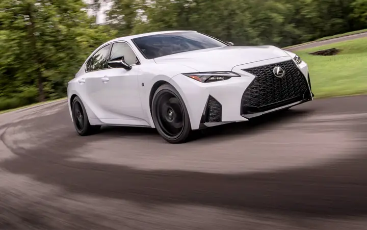 Lexus Thuộc Toyota: Tổng Quan Về Mối Quan Hệ Giữa Hai Thương Hiệu Ô Tô Danh Tiếng Lexus Thuộc Toyota: Tổng Quan Về Mối Quan Hệ Giữa Hai Thương Hiệu Ô Tô Danh Tiếng