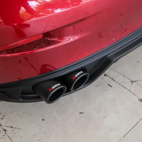 Lip Bô Đôi Mazda 3 Viền Đỏ Đà Nẵng: Nâng Tầm Diện Mạo Xe Sang