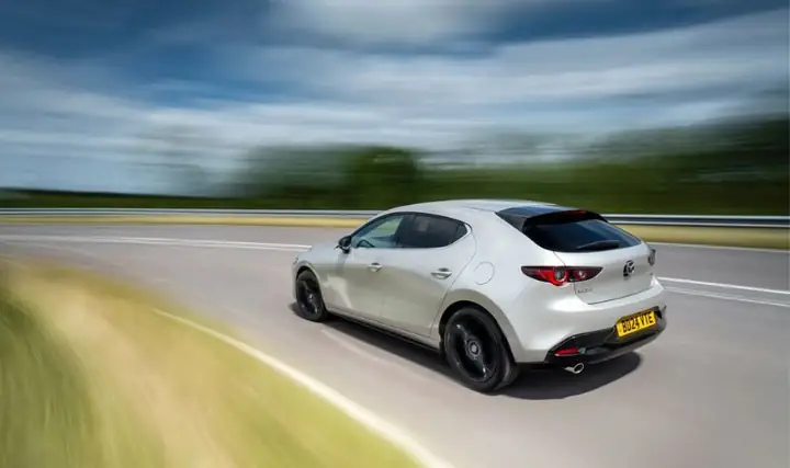 Lộ Trình Ra Mắt Xe Mazda 3 Tại Việt Nam: Những Bước Tiến Quan Trọng & Dự Đoán