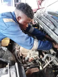 Local Toyota Mechanic: Bí Quyết Chọn Địa Chỉ Sửa Chữa Uy Tín Và Hiệu Quả Cho Xe Toyota Của Bạn
