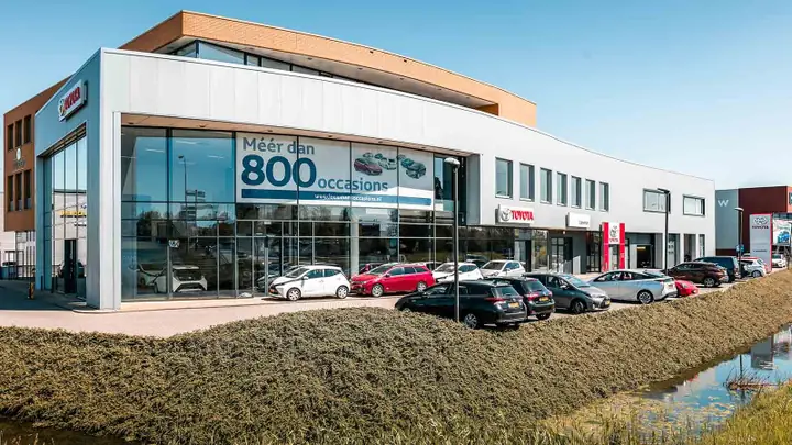 Louwman Toyota – Tổng Quan Về Showroom Và Dịch Vụ Tại Hà Lan