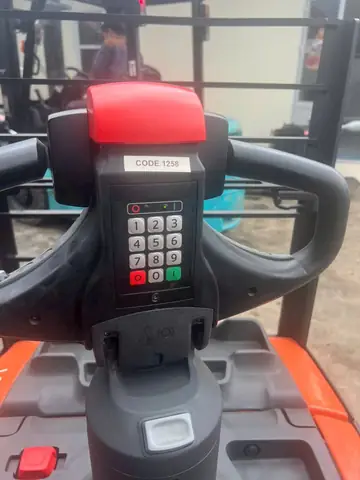 Lpe200 Toyota: Đánh Giá Chi Tiết Và Thông Số Kỹ Thuật