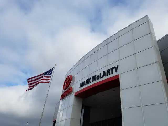 Mark Mclarty Và Toyota: Hành Trình Đột Phá Trong Ngành Ô Tô Mark Mclarty Và Toyota: Hành Trình Đột Phá Trong Ngành Ô Tô