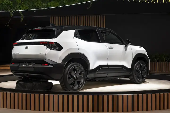 Mẫu Toyota Rộng: Khám Phá Những Đặc Điểm, Lợi Ích Và Xu Hướng Thiết Kế Đột Phá
