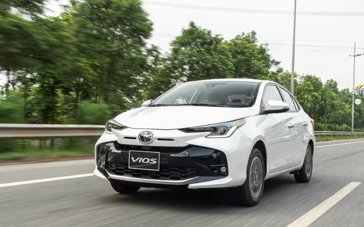 Mẫu Xe Toyota: Tổng Quan Chi Tiết Về Các Dòng Xe, Công Nghệ Và Lựa Chọn Phù Hợp Cho Người Tiêu Dùng