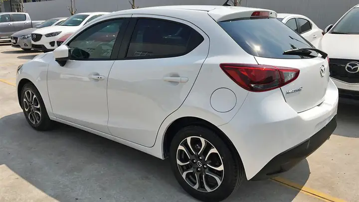Mazda 2 Nhập Khẩu Có Định Vị Cả Vàng: Khám Phá Chi Tiết, Công Nghệ Và Lưu Ý Quan Trọng