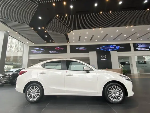 Mazda 2 Sedan Premium Có Phanh Tự Động: Nâng Tầm Trải Nghiệm Lái An Toàn Và Tiện Nghi